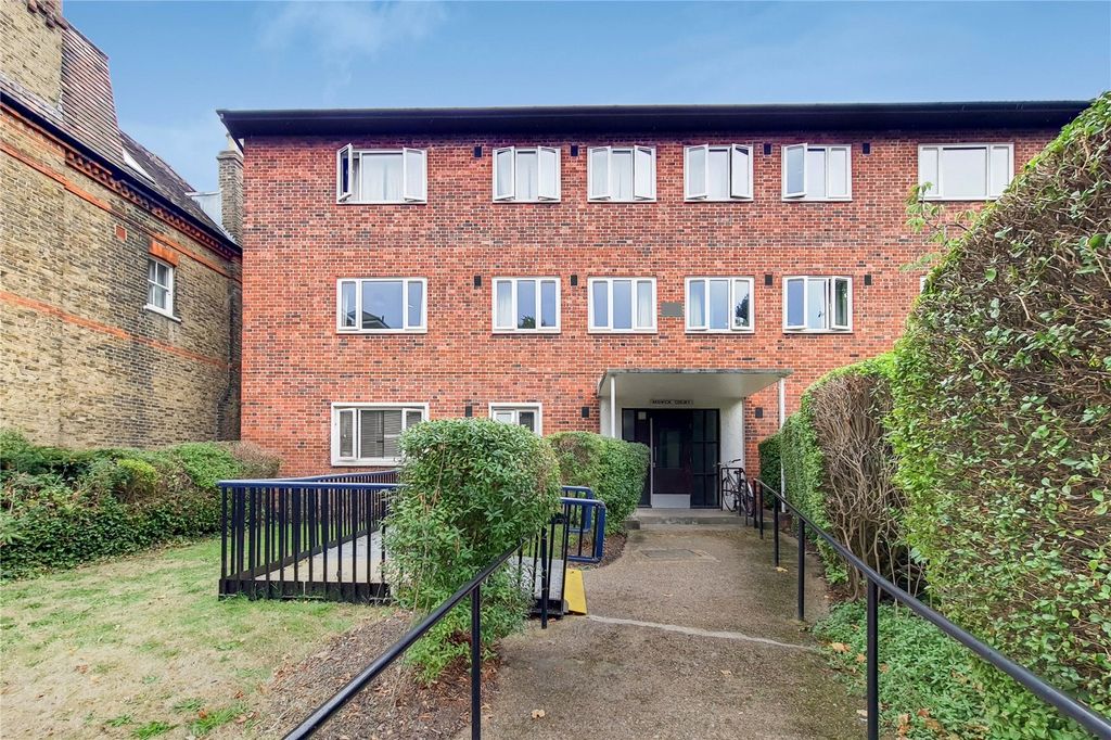 Property photo 1 of 12