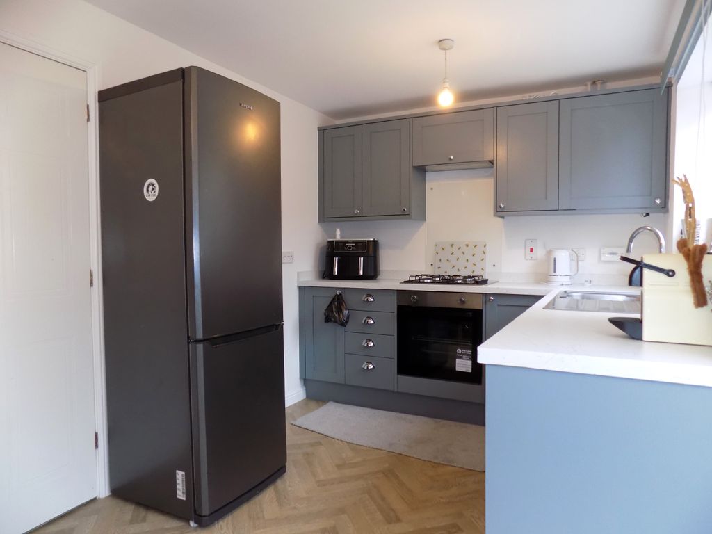 Property photo 2 of 16 Kitchen
