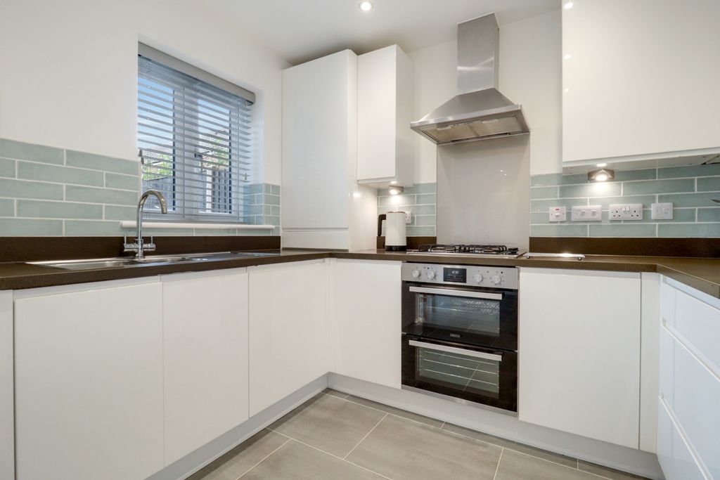 Property photo 3 of 28 Img_1388-Img_1390-1