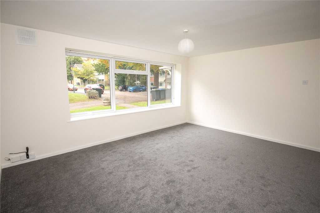 Property photo 2 of 14 Picture No. 16