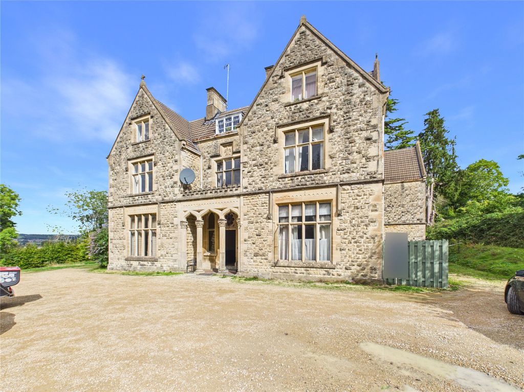 Property photo 1 of 19 Picture No. 01