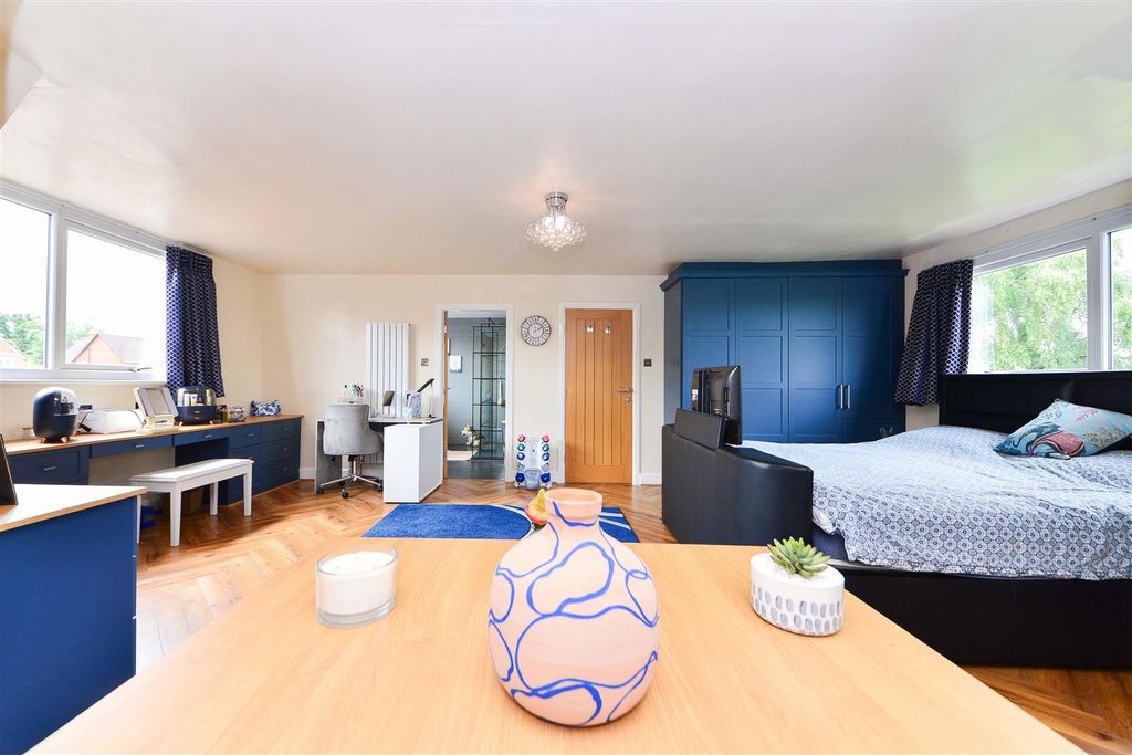 Property photo 2 of 44 2Bhr-Photo (46).Jpg