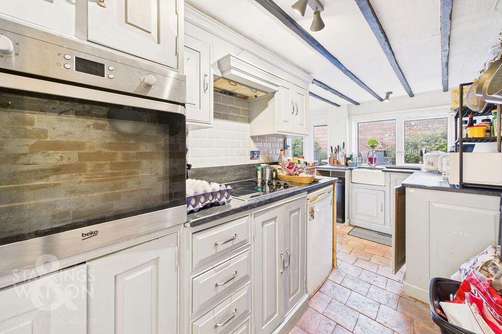 Property photo 3 of 18