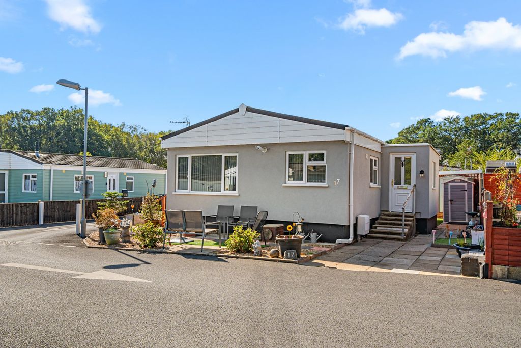 Property photo 1 of 19 Picture No. 28
