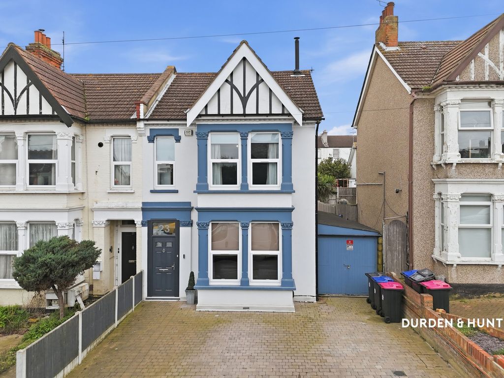 Property photo 1 of 25