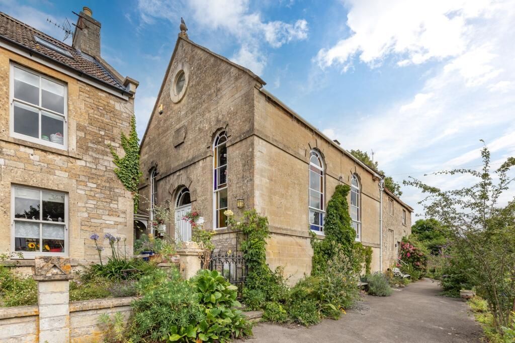 Property photo 1 of 13