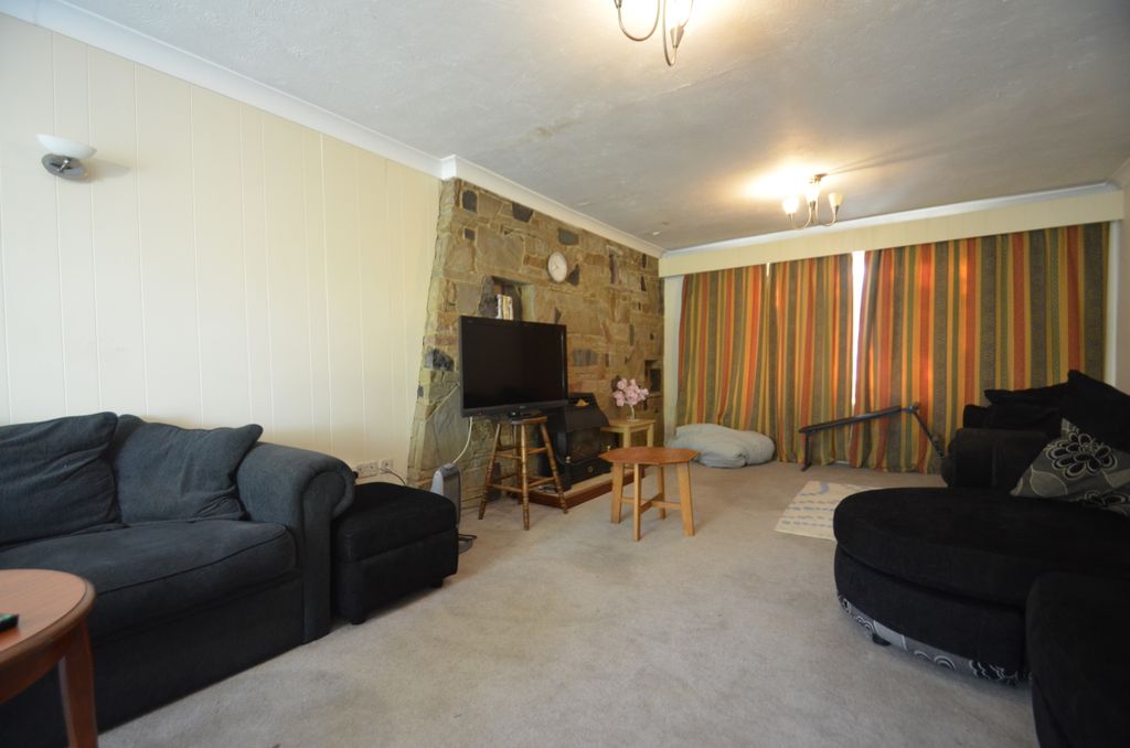 Property photo 2 of 3