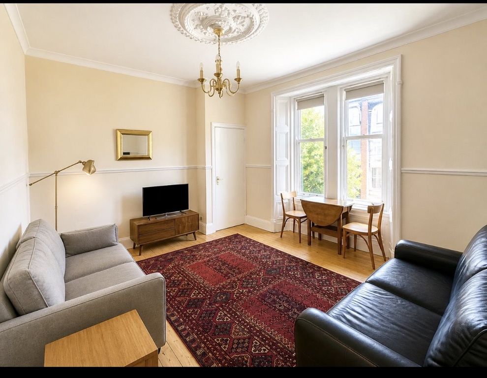 Property photo 1 of 7 Living Room