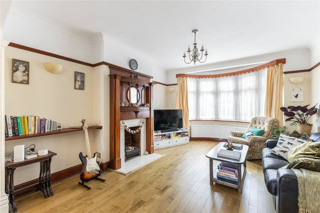 Property photo 2 of 23 Picture No. 04