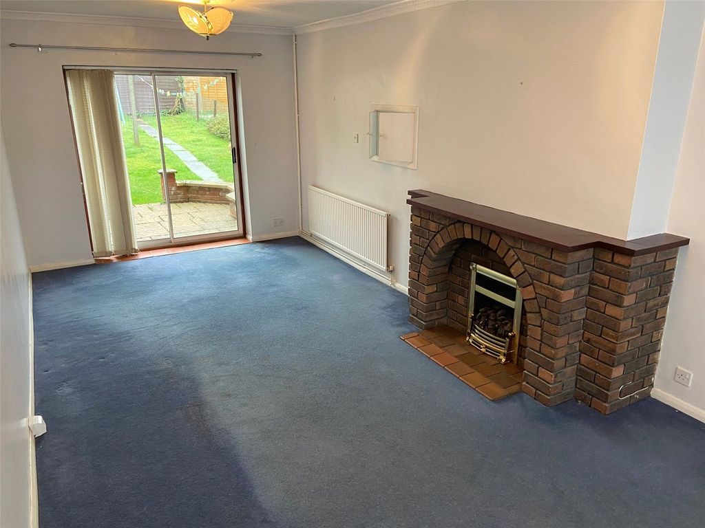 Property photo 2 of 7 Lounge