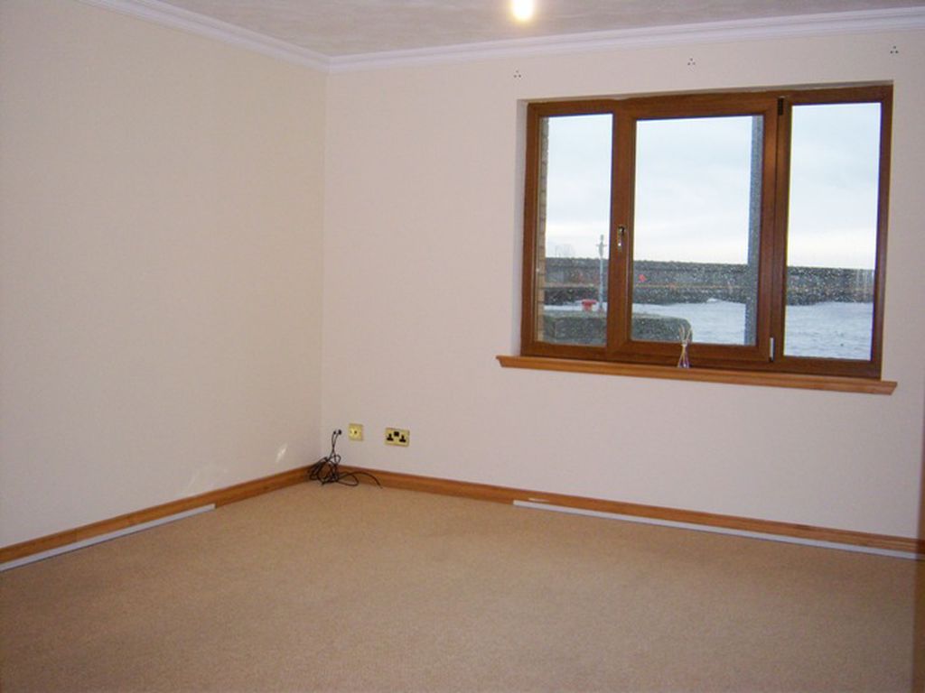 Property photo 2 of 21 Lounge