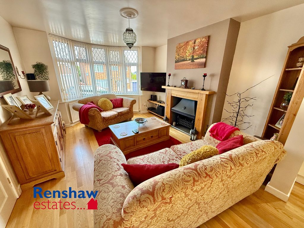 Property photo 2 of 17 L