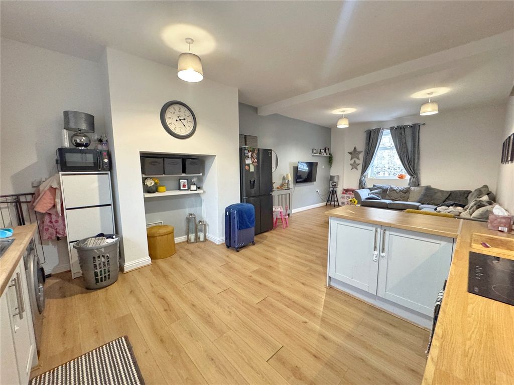 Property photo 2 of 14 Picture No. 06