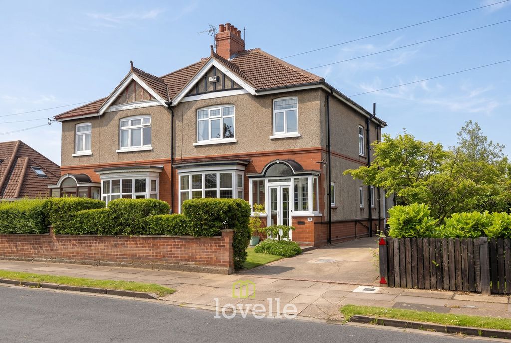 Property photo 1 of 36
