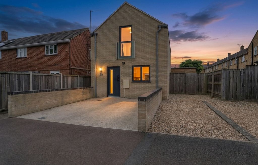 Property photo 1 of 16