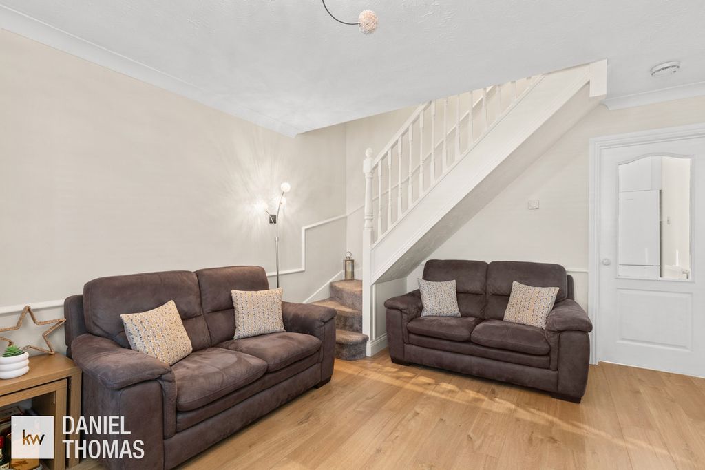 Property photo 3 of 22