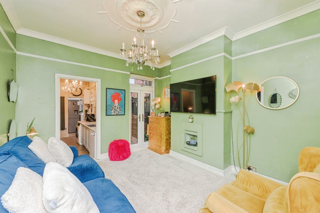 Property photo 3 of 17