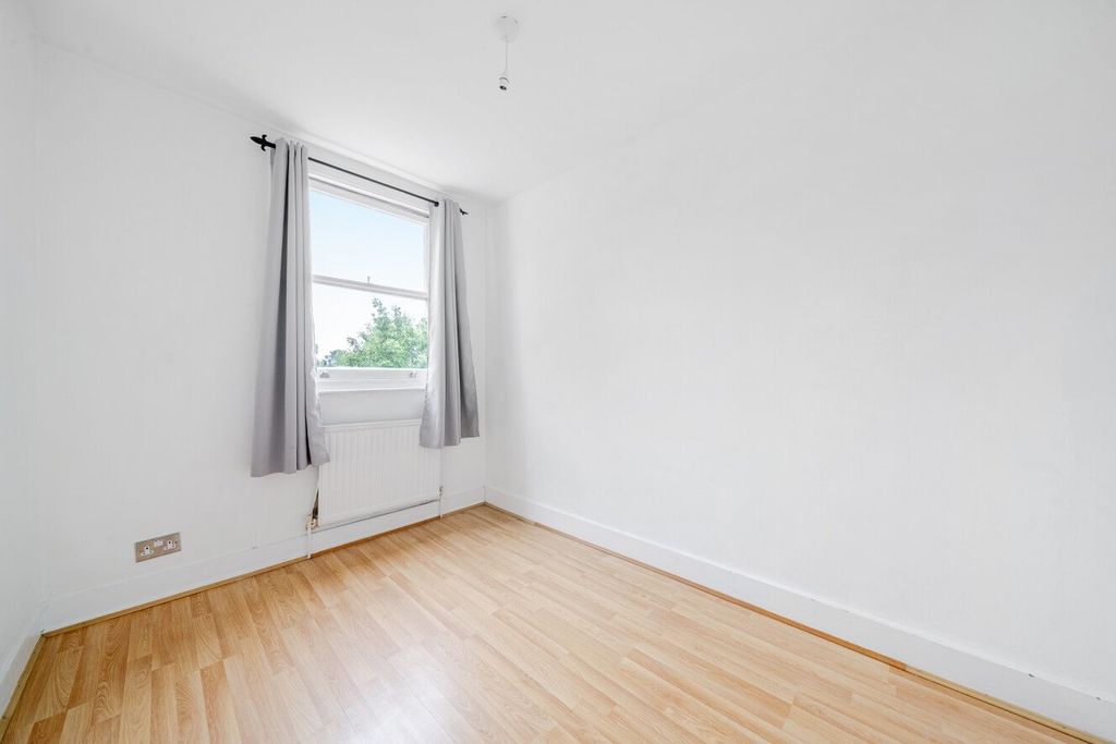 Property photo 2 of 10 Picture No. 01