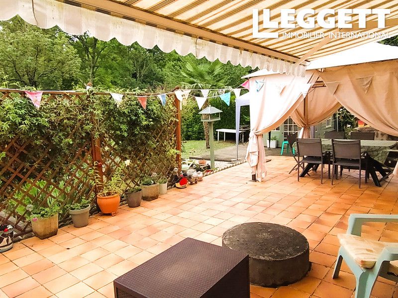 Property photo 2 of 10