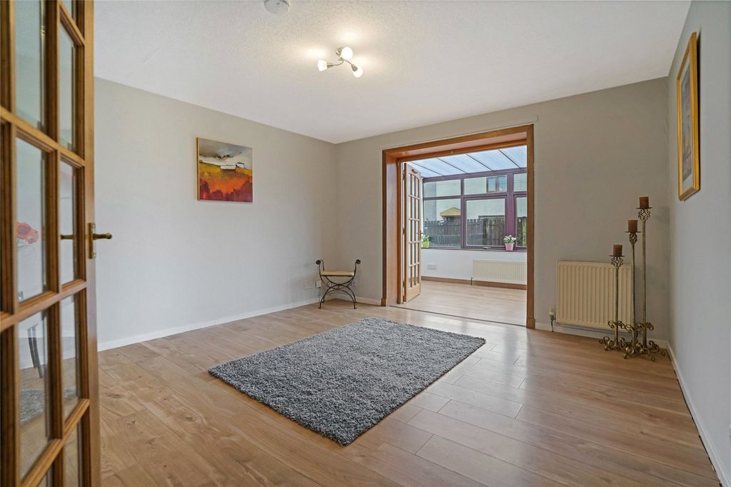 Property photo 2 of 21 Picture No. 05