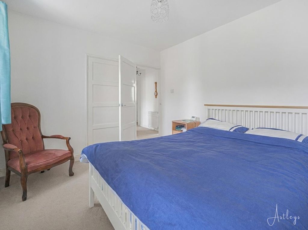 Property photo 2 of 22 Bedroom One