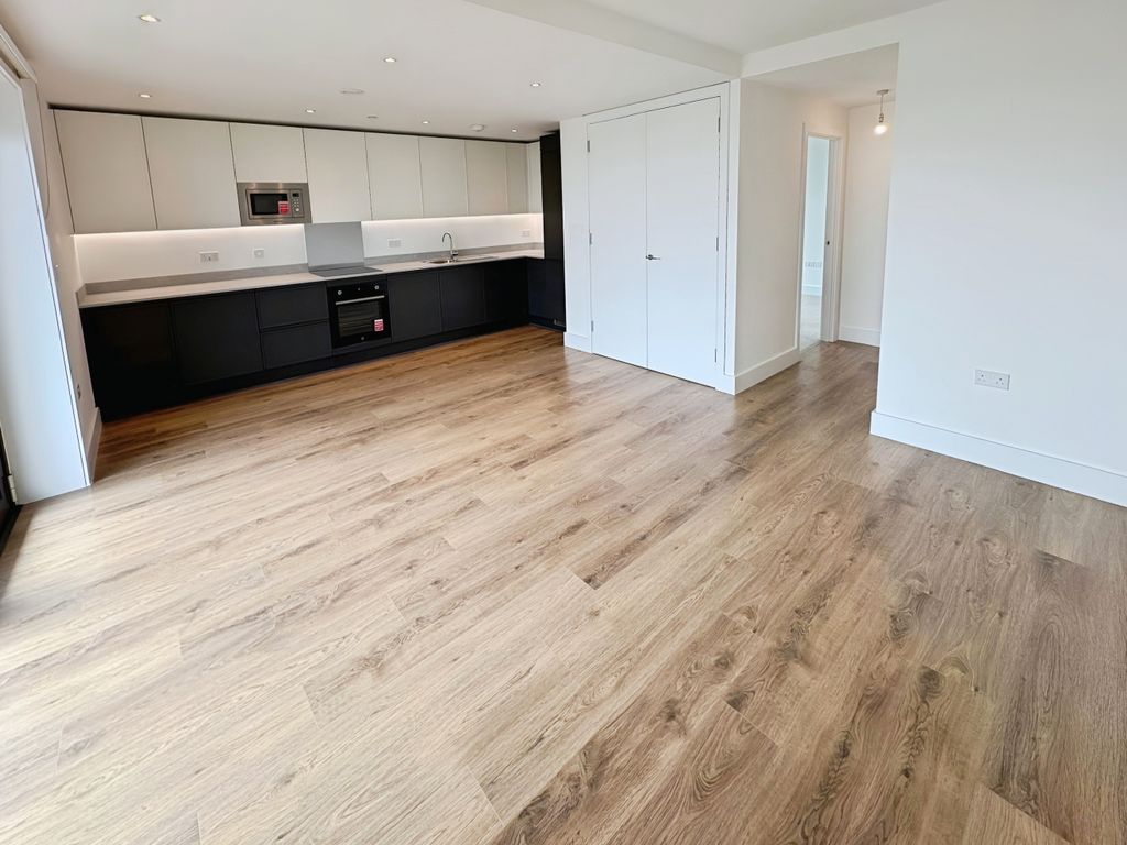 Property photo 3 of 10 Image