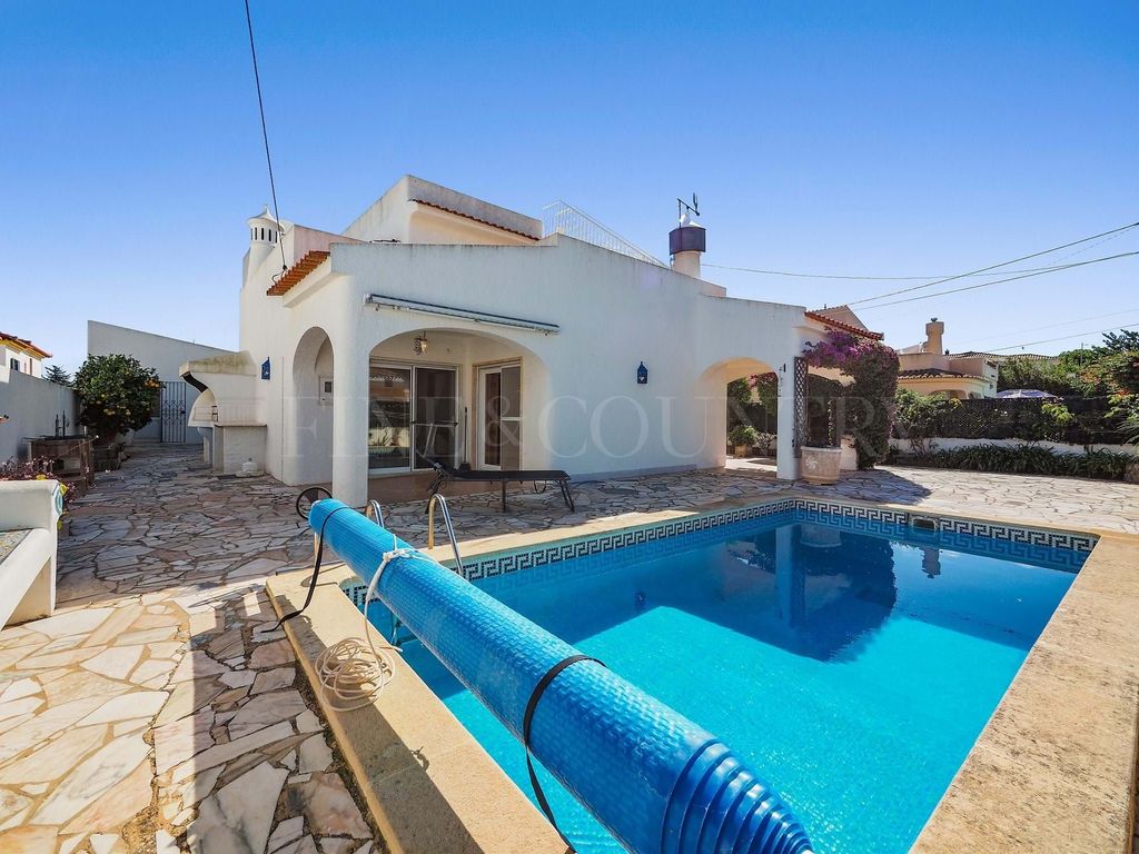 Property photo 1 of 30