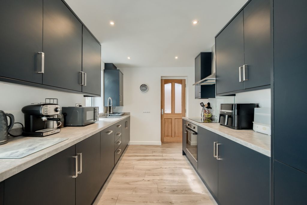 Property photo 2 of 13 Xt5A2654-Hdr(3)