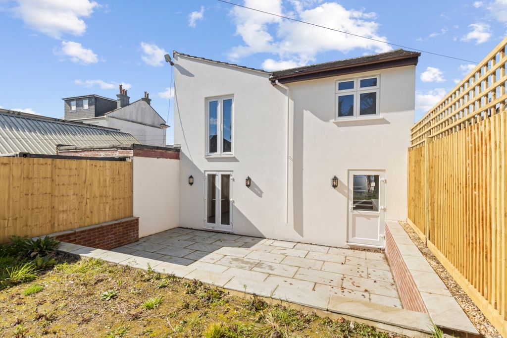 Property photo 2 of 24 Rear