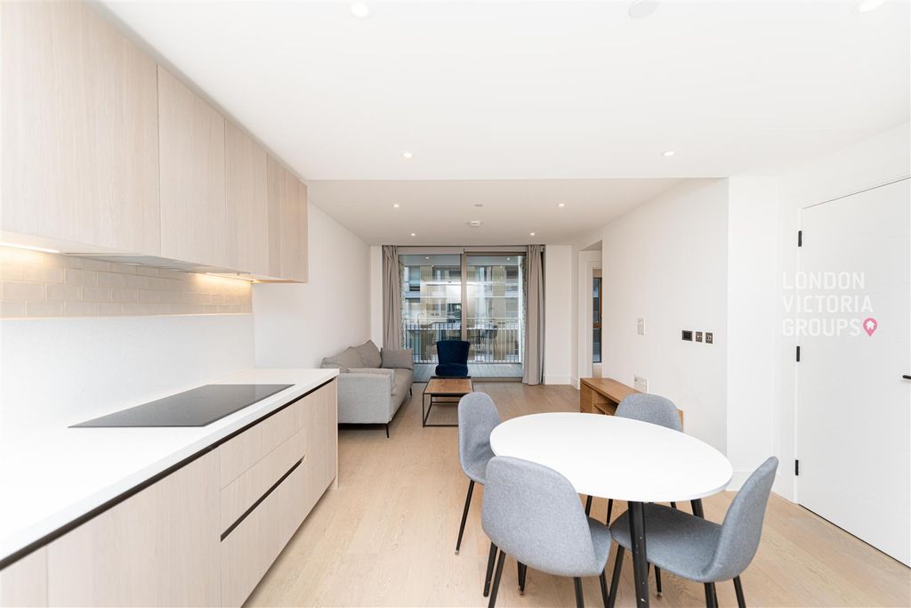 Property photo 3 of 20 1-3792.Jpg