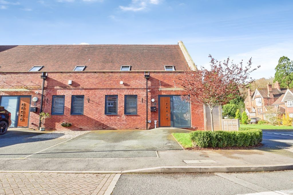 Property photo 2 of 25