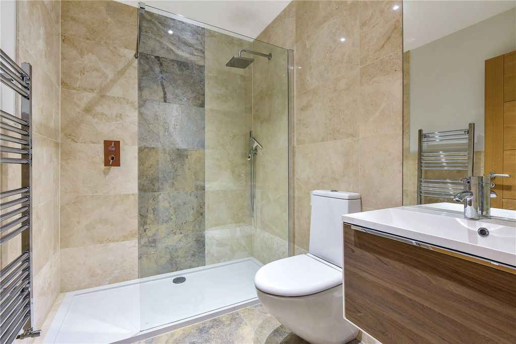 Additional image 9 of 4 bed semi-detached house for saleForest Road, Liss, Hampshire GU33