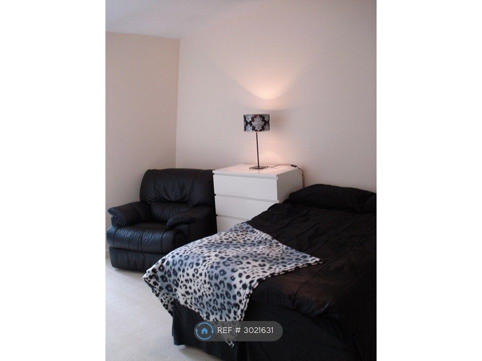 Property photo 2 of 3