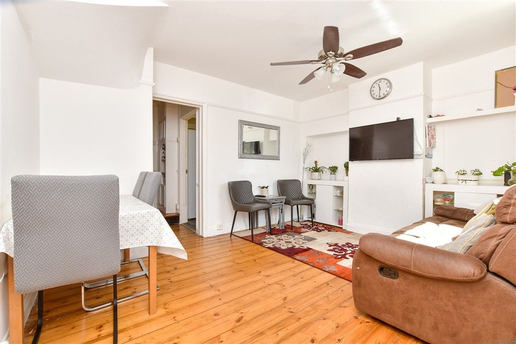 Property photo 3 of 9 Lounge/Dining Room
