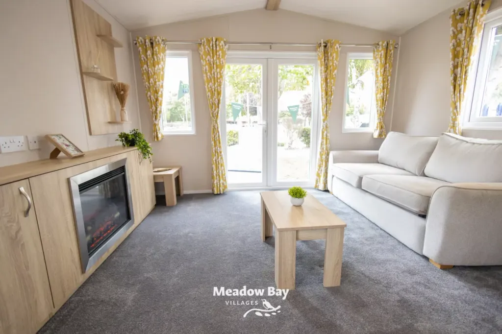 Property photo 3 of 18 2022 Love Royale Poplar 38x12 2B 39.Jpg