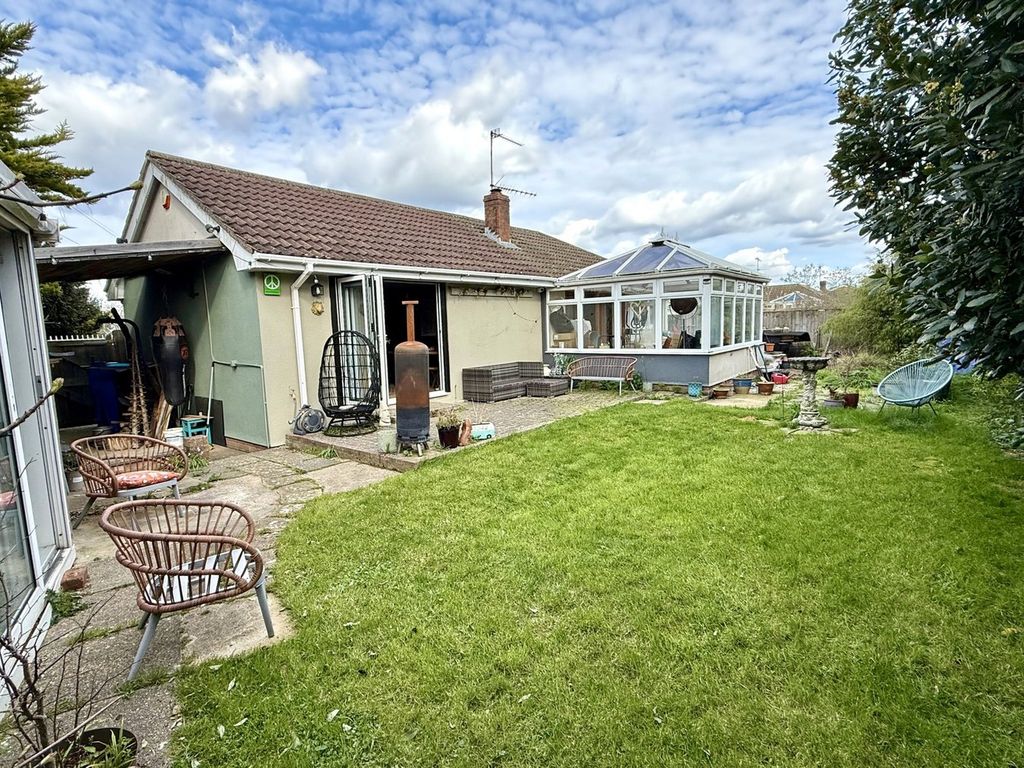 Property photo 2 of 21