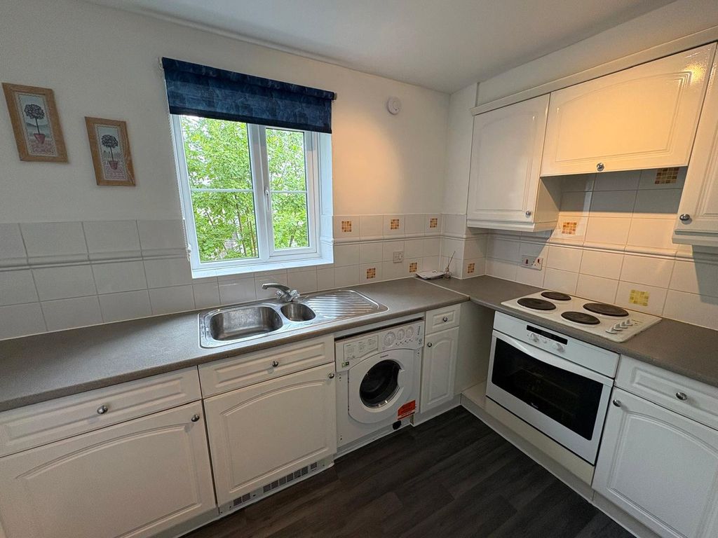 Property photo 2 of 15 Picture No. 04