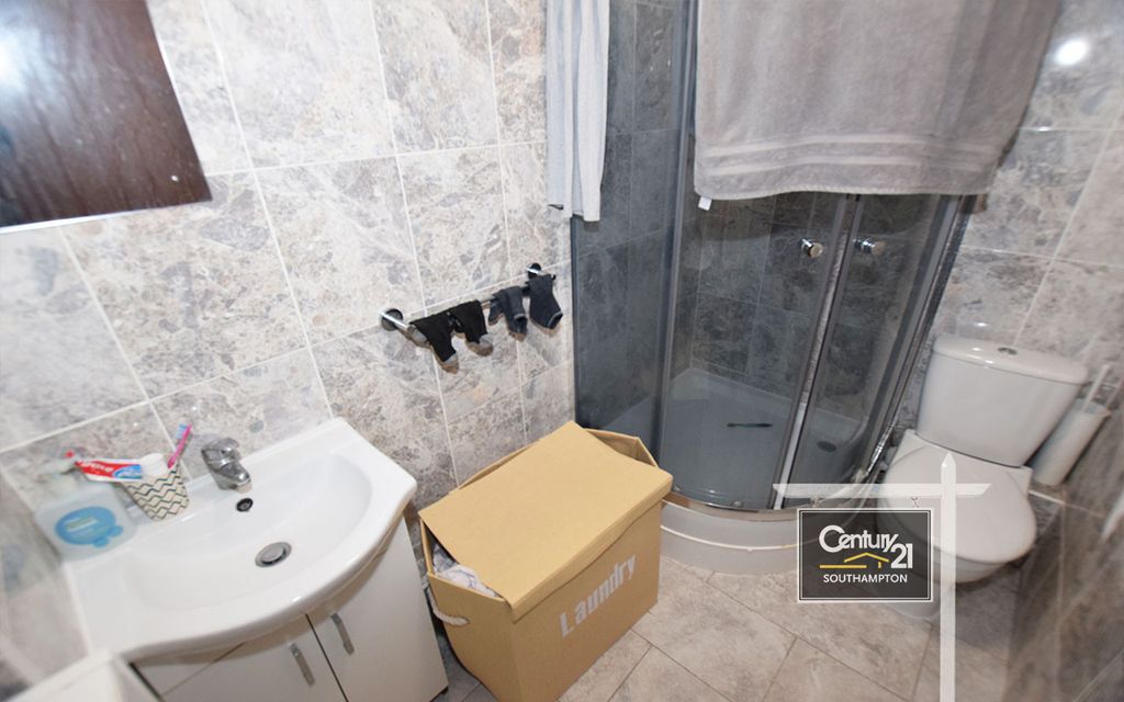 Property photo 3 of 4