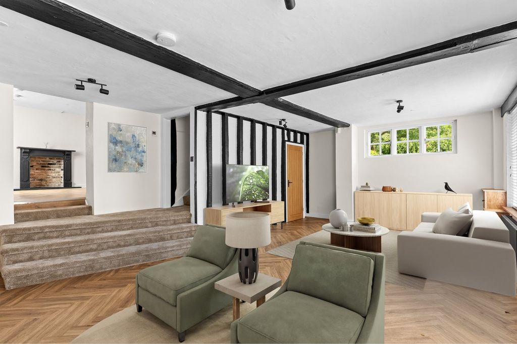 Property photo 2 of 40