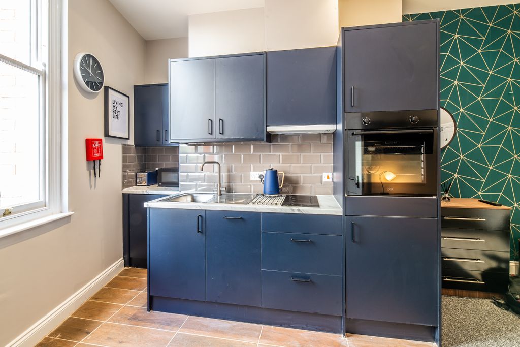 Property photo 2 of 10 Canning Place B109-006
