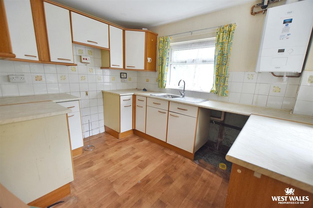 Property photo 3 of 13 P11.Jpg