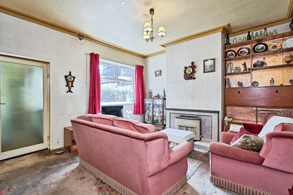 Property photo 2 of 16 Pbox-Img.Jpg