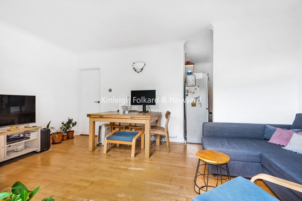 Property photo 2 of 4 7c8F2104-2454-4709-A