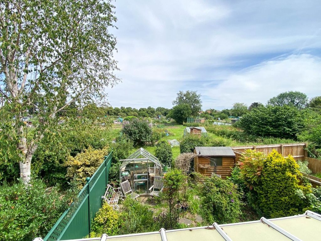 Property photo 3 of 20 Image00009.Jpg