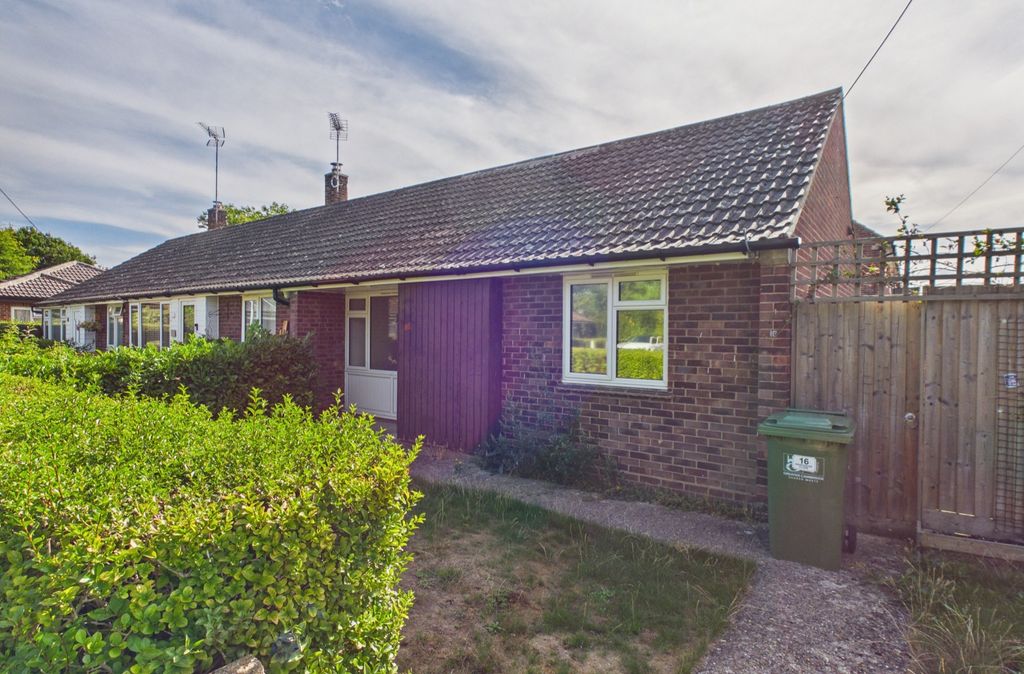 Property photo 1 of 13 Cam02519G0-Pr0481-Still002