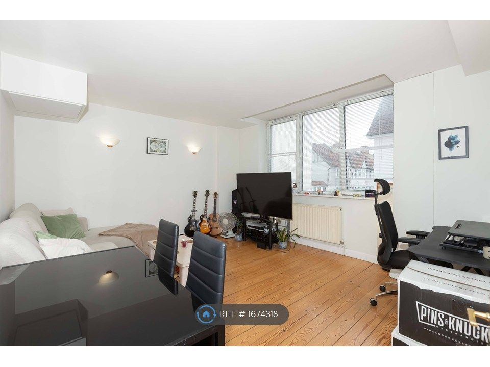 Property photo 1 of 3