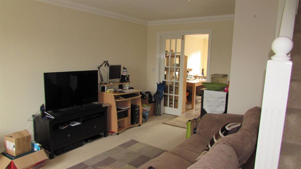 Property photo 3 of 5