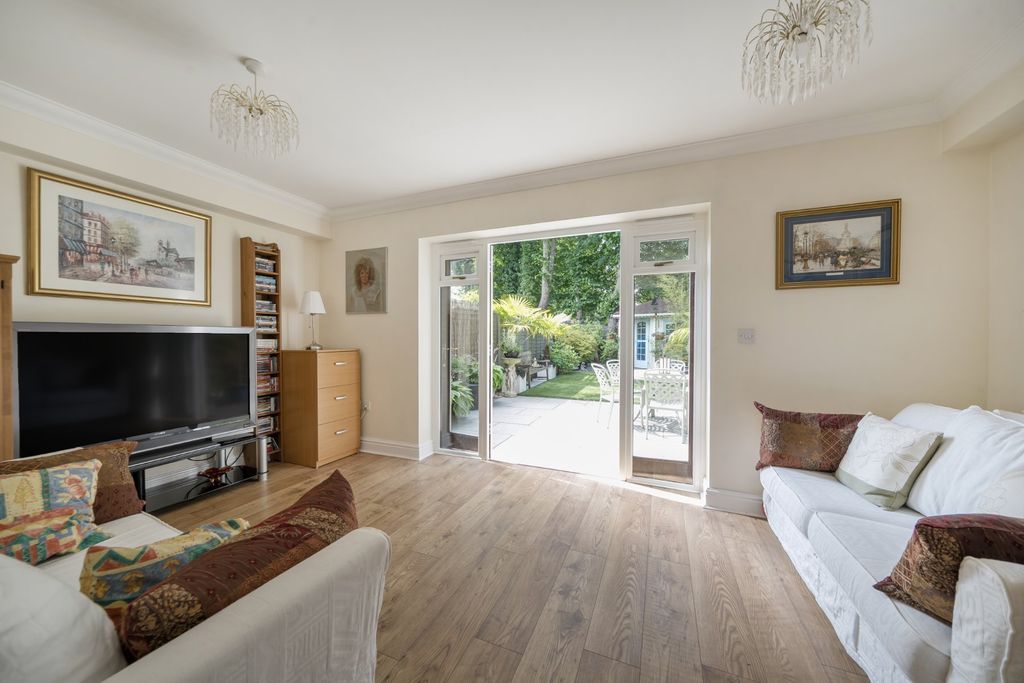 Property photo 2 of 17 Picture No. 04