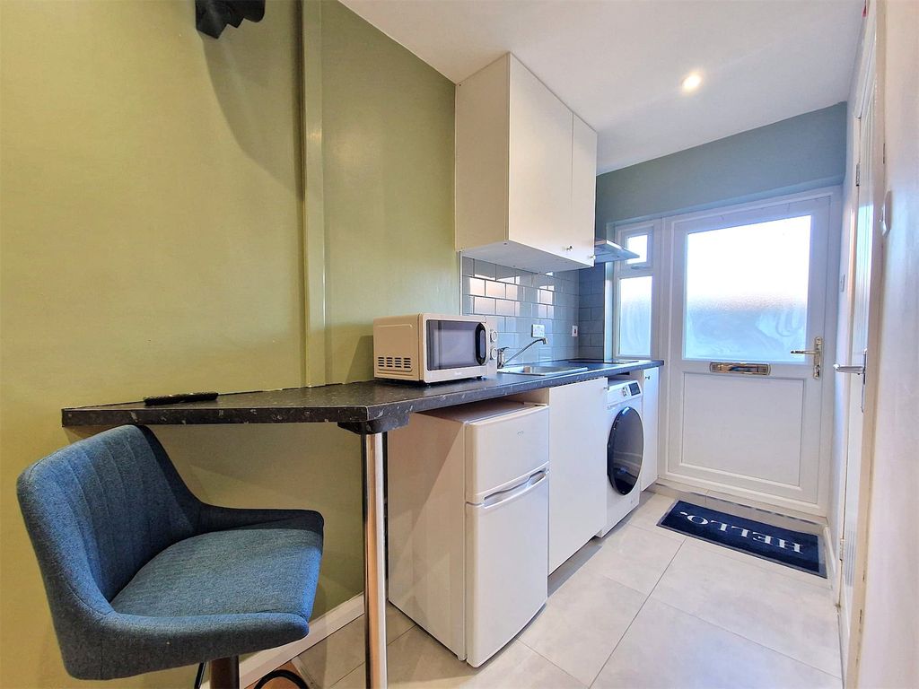 Property photo 3 of 4 Picture No. 05