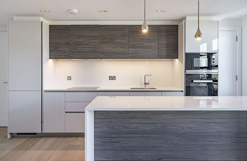 Property photo 1 of 12 Kitchen